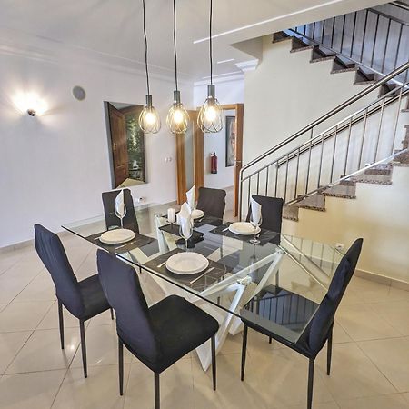 Farm Village- Townhouse 2 Mins From Old Town Albufeira Esterno foto